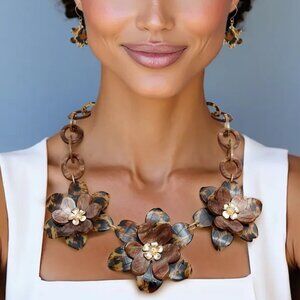 Fierce Bloom: Marbled Leopard 3D Flower Power Collar Necklace